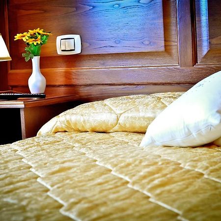 Relais Cavour Hotel Rome Room photo