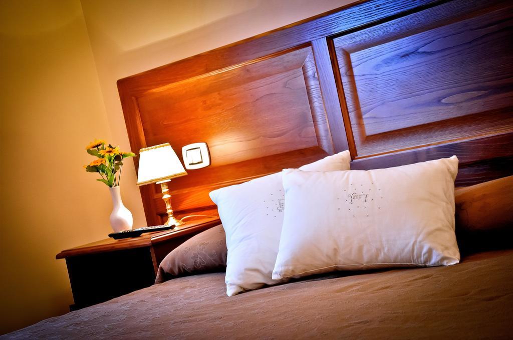 Relais Cavour Hotel Rome Exterior photo